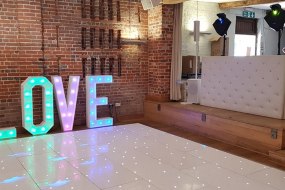 wedding set up Chesterfield booth wedding set up Chesterfield booth