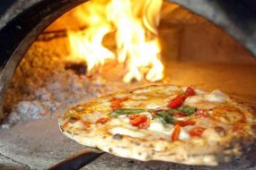 600 degrees Pizza Van Hire Profile 1