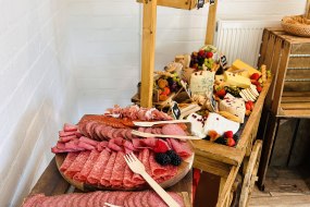 Rustic & Vintage Carts and Props Canapes Profile 1