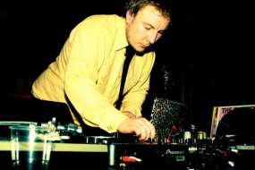 Felix Goldfinger DJ