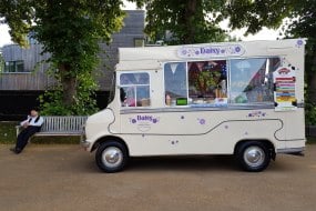 Daisy Vintage Ices Ice Cream Van Hire Profile 1