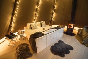 Hygge Tipi with private wood fired hot tub