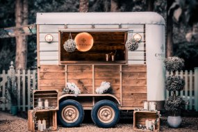 Cotinis - Coffee and Prosecco Horsebox Bar Hire Profile 1