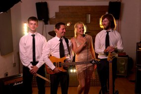 Pink Champagne duo, trio or quartet Wedding Band Hire Profile 1