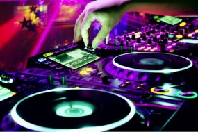 DJ Boomtastic Mobile Disco Bands and DJs Profile 1