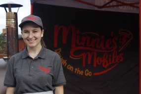 Minnie’s Mobiles Mobile Wine Bar hire Profile 1