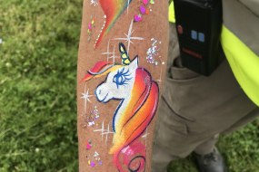 A unicorn facepaint painting at Remus horse sanctuary