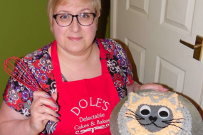 Dole's Delectable Cakes & Bakes Cake Makers Profile 1