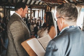 Special Moments Celebrant Celebrant
Hire Profile 1