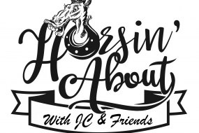 Horsin' About Horsebox Bar Hire  Profile 1