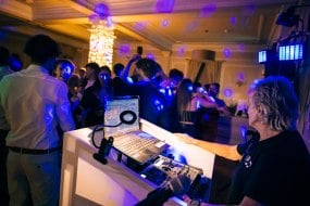 Ronnie's DJ Entertainment DJs Profile 1