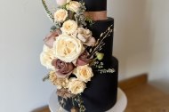Claire Hansen Cakes undefined Profile 1