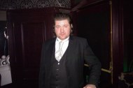 Elliot Lloyd Watson mindreader magician psychic entertainer.