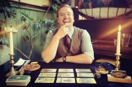 Atticus Green - Magician, Tarot Reader & Palmist