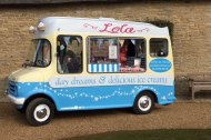 Lola Vintage Ice Cream Van