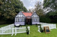Cheshire Inflatables -Pop Up Party Pubs