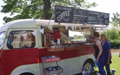 Little Van Rouge