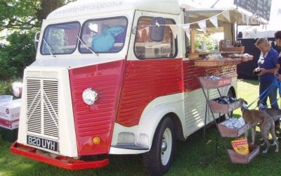 Little Van Rouge