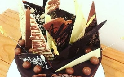 chocolate overload cake for weddings and celebrations 