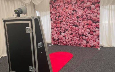 Magic Mirror With Backdrop