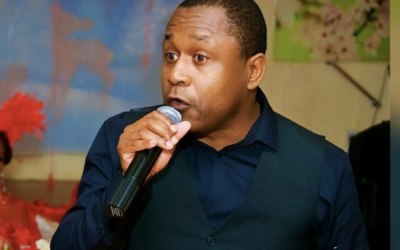 Tino MC Tee Host