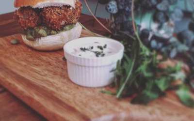 Handmade Fish finger & mushy pea slider with tartare sauce 