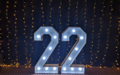 22