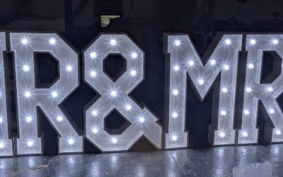 Mr & Mrs