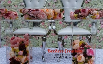 Couple's Throne Chair.