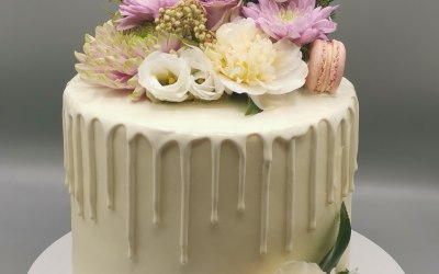 Summer garden drip cake