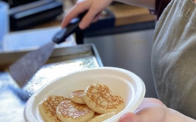 Our special fluffy yeasted pancakes.