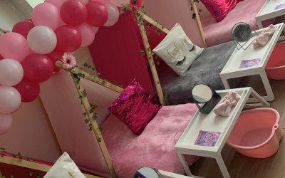 Pamper teepees with spa kits