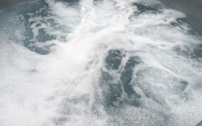Hot tub hire powerful water jets