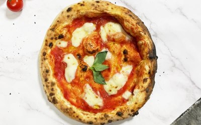 Freshly cooked pizza
