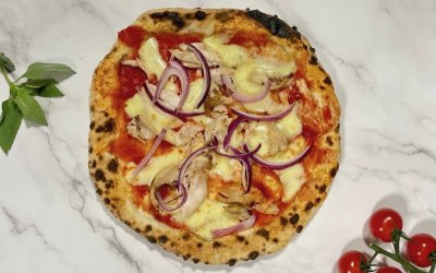 Freshly cooked pizza