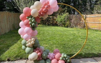 Half balloon hoop