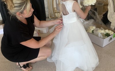 Dressing the Flowegirls 