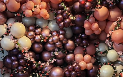 Pinks and cream Balloon Wall