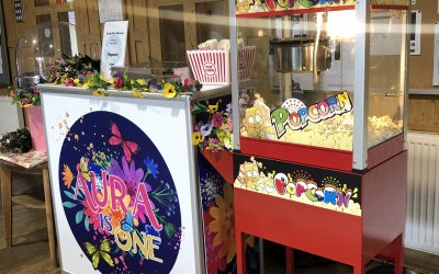 Themed set up