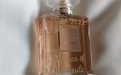 Perfume engraving