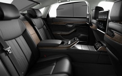 S LINE CHAUFFEURS 