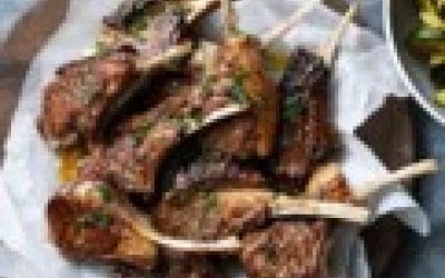 Meat chops are one of the best cuts of lamb, making them so delicious. Flavoured lightly with our mix of special spices.