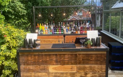 Smallest bar for a garden party