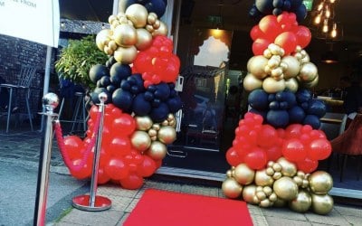 Entrance balloon arch 