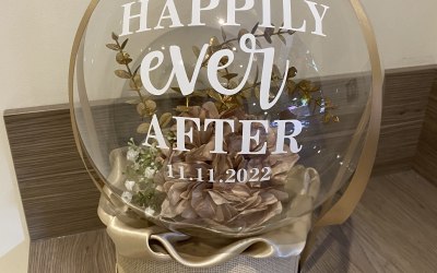 Faux Flower Bubble Balloon
