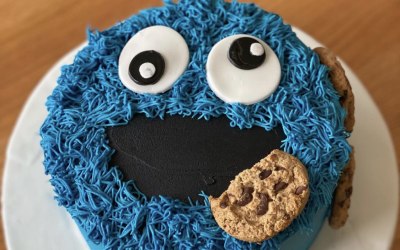 Cookie Monster cake