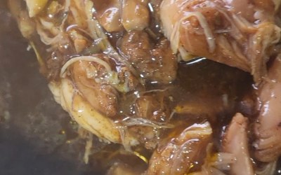 BROWN STEW CHICKEN