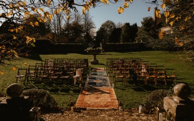 Vintage wooden folding chairs. We have over 100 of these gorgeous folding chairs available. With some dating back to the 1940’s these chairs are truly authentic, beautifully worn and vary in wood colours. Can be matched with our mix and match chairs and/or chapel chairs for larger events. 