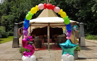 Balloons arches