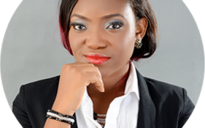 Female dj frizzie for parties, events, playing afrobeat,